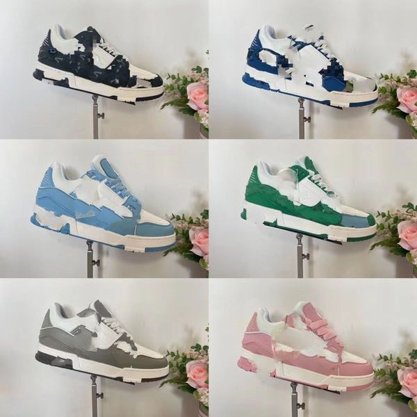 

wholesale dhgate high-quality rhyton heighten casual shoes heavy sports milan runway fashion women's shoe flat strawberry rat pattern b, Black