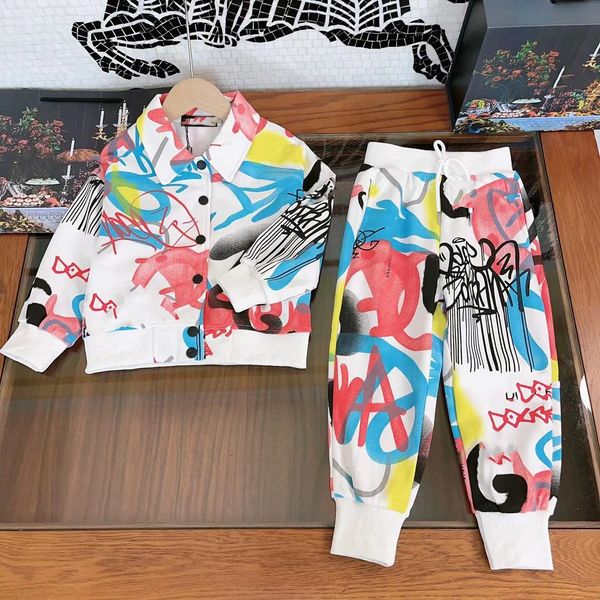 

designer children clothes sets luxury boys graffiti letter printed jacket with pants 2pcs fashion autumn kids casual outfits a9887, White
