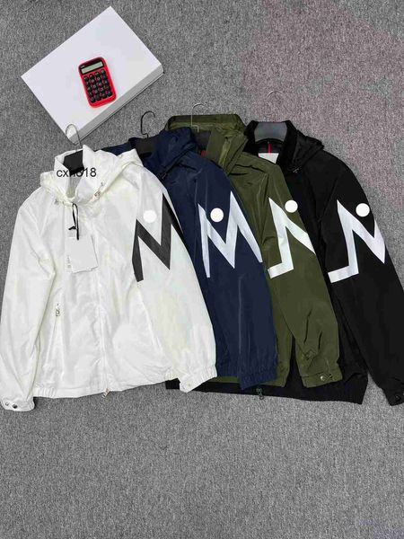 

franch luxury brand windbreaker mens hooded jacket lightweight sun protection clothing spring jackets for sleeve arm nfc function designers, Black;brown
