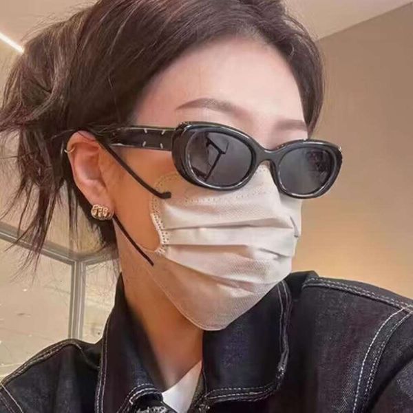 

oval sunglasses four points korean style with small framed, White;black