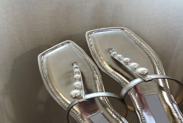 

2021 luxury designer alaina flat glossy pearl leather ladies sandals square toe elegant simple and comfortable outdoor casual sho8879602, Black