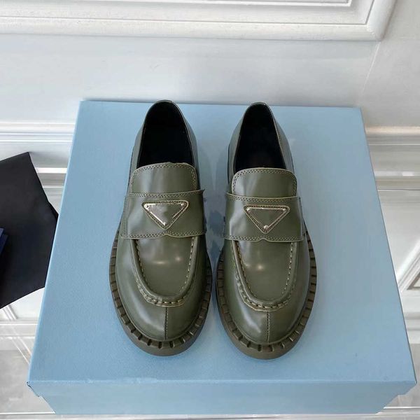 

green patent leather lefu shoes for women in the autumn of 2022, new thick sole sponge shoes, french style single shoes, british style women, Black