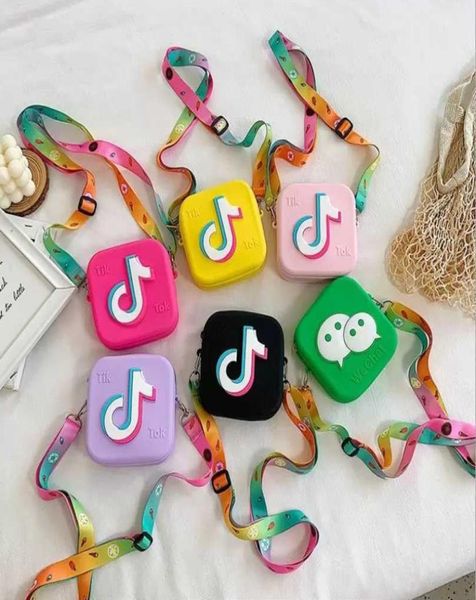 

tik tok kids silica gel messenger bag multipurpose cartoon patterns singleshoulder bag for girls summer small purse dhl8946534, Red;black