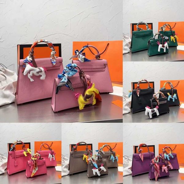 

17 colors luxurys handbags with horse pendants women mirror-quality designer bag elegant shoulder bags leather crossbody purse lady shopping