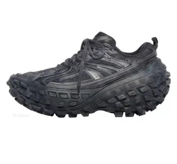 

2022 new designer men women casual shoes platform sneakers beige rubber black tire shoes stars loves trainers dad tank trac1356258