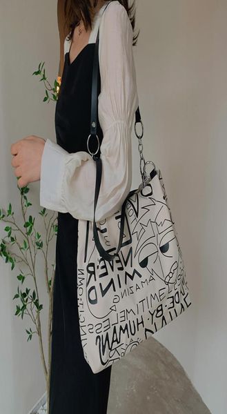 

fashion personality print womens handbag shoulder bag new trend large capacity shopping women canvas letter graffiti zipper handba3652322