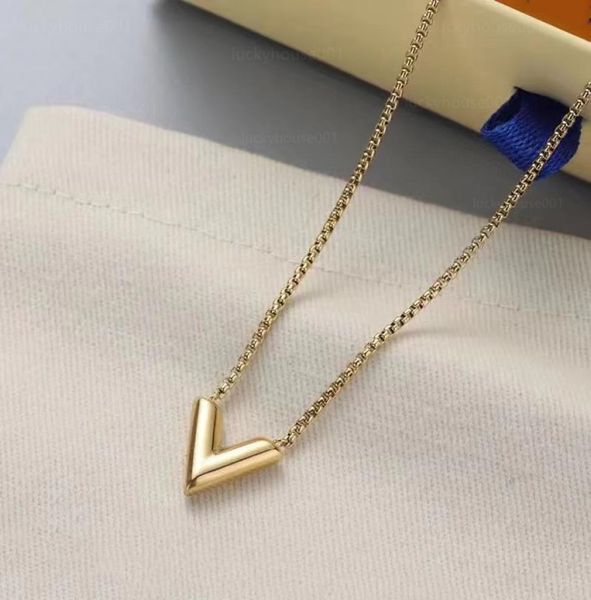 

2022 fashion fadeless three color stainless steel gold necklace v letter pendant classic style charm necklace love women jewelry w4162235, Silver