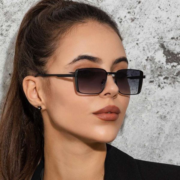 

retro square metal sunglasses fashionable beach for men and women, White;black
