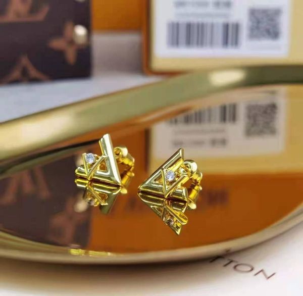 

upscale diamond earrings fashion new european and american earrings7558405, Golden
