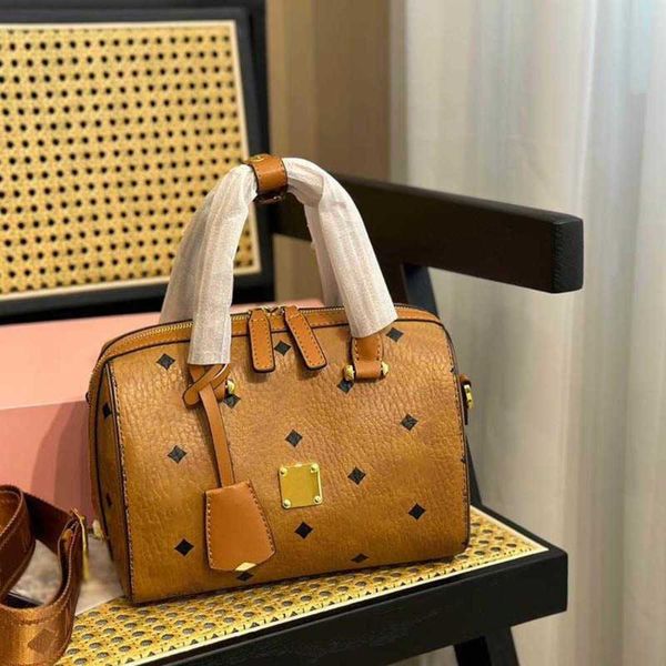 

new 4 color boston bags fashion designer bag 4 color pillow bag leather handbag ini tote bag classic vintage women shoulder cross body bags
