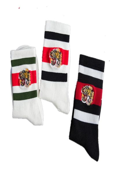 

fashion mens designer socks embroidery tiger head stripes sports off black white socks cotton stripes knitted tube socks for man w4993673, White;pink