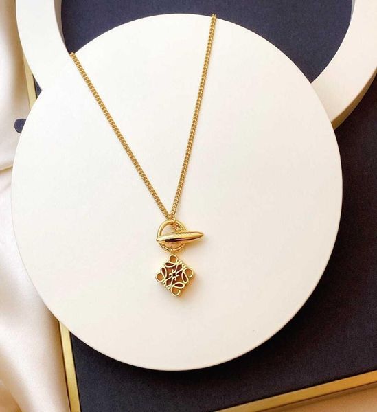 

luojia new geometric luoyi necklace square carved hollow trend simple fashion ot button sweater chain6520565, Silver