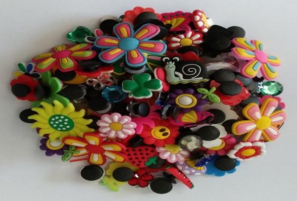 

mixed lot of 100pcs random shoe charms for holes on shoes bands bracelets pvc buckles ornaments accessories as gift4008939, White;pink