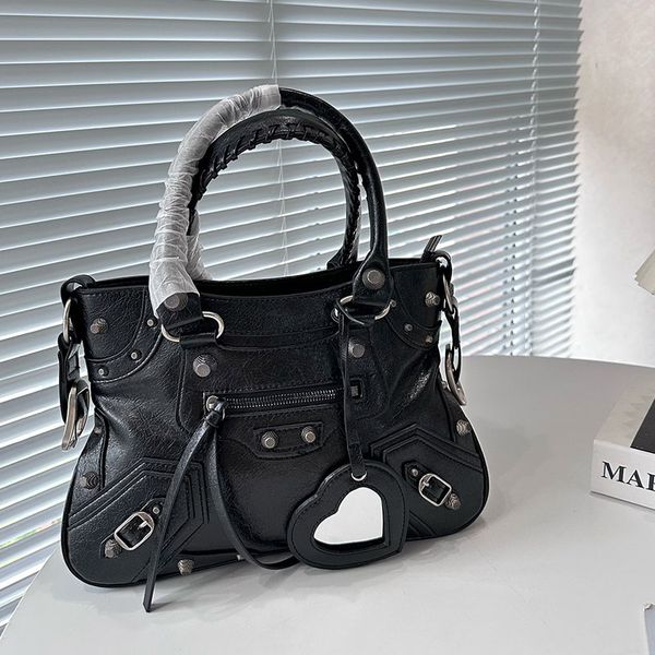 

locomotive tote bag women shoulder bags genuine leather zipper closure inside fashion letters heart shaped mirror classic handbags purse 31c
