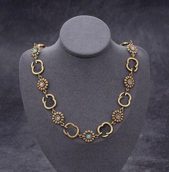 

luxury designer jewelry women necklace letter pendant necklaces with many flowers brass retro gold bracelets thick chains fashion 3102300, Silver