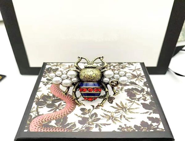 

luxury designer jewelry women cute bee brass brooch for women fashion party jewelry 1820420, Gray