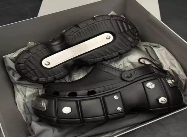 

women men fashion sandals triple s flip flops hard slippers beach pool slides sandals sports punk style rubber rivet slide cas9404188, Black