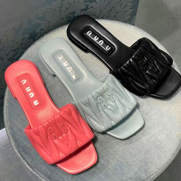 

designer matelasse nappa leather slipper luxury summer beach womans man sandal outdoor leisure fashionl slipper size 35-40 shoes with box, Black