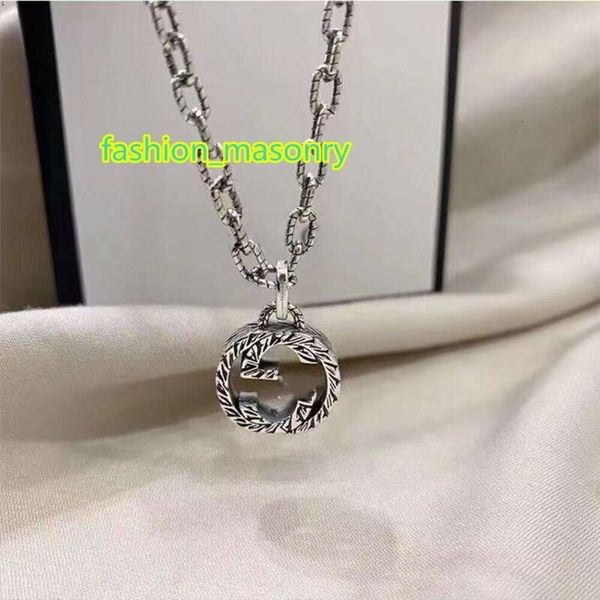 

designer necklace men women pendant necklaces fashion chains square pendants necklaces silver gold color jewerlry accessories box