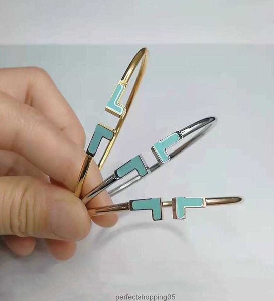 

designer t womens mens bracelets bangle luxury women open bracelet jewelry for gift with box1028159, Black