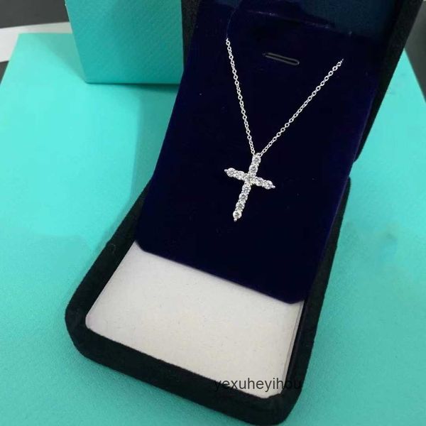 

fashion female cross pendants dropshipping gold color crystal jesus cross pendant necklace jewelry for women s2, Silver