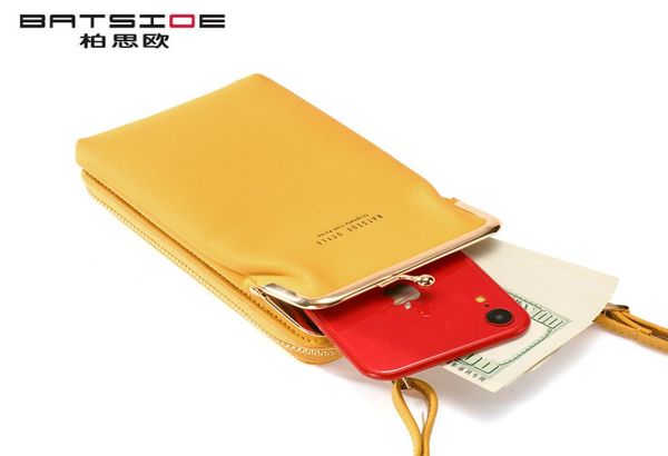 

2020 luxurys bagsjapan korea and south new style messenger mobile phone fashion hardware multi function adjustable shoulder clip w9928460