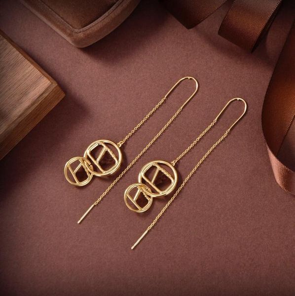 

gold copper metal v letter earrings hoop huggie women exquisite simple anti allergy ear studs ear threads designer jewelry weddi6423075, Golden;silver