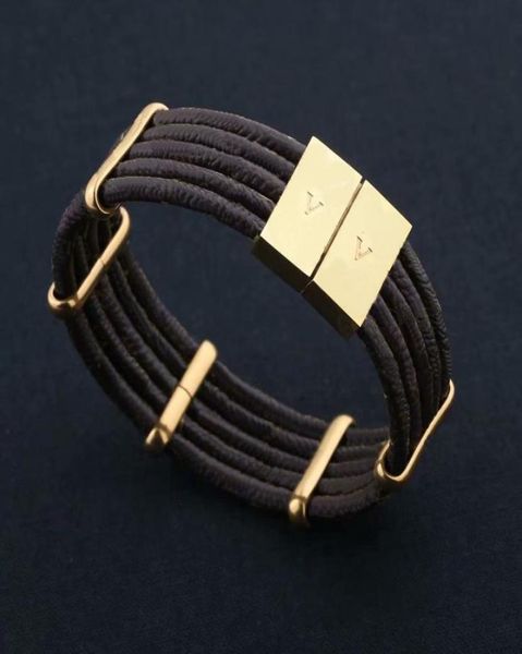 

europe america fashion lady women prints round five deck leather bracelet bangle magnetic clasps engraved v letter flower hardware9113157, Black
