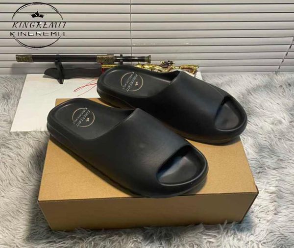 

designer slippers sandals classic slippers desert sand bone resin earth brown core beige triple white black trianers4856443