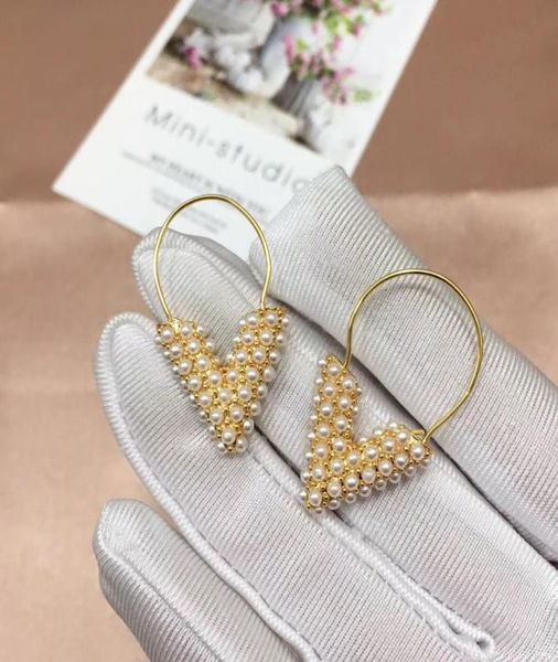 

vintage essential brand designer copper with 18k gold plated full white pearl alphabet v shape dangle earrings for women jewelry1945227, Golden