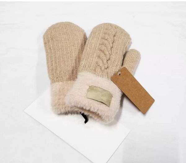 

fast ship autumn winter ladies039 twine and fleece gloves outdoor glo ves woman fashion five fingers glove  cycling sport mitt9047434, Blue;gray