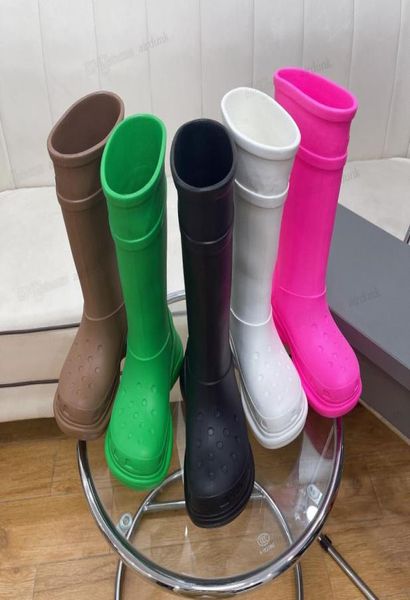 

2022 men women rain boots designers boot thick bottom nonslip booties rubber platform bootie fashion knight boot jelly color9369253, Black