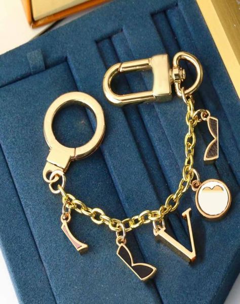 

fashion designer key buckle bag car keychain handmade leather keychains man woman purse bags pendant lovers keyrings accessories7828545, Silver