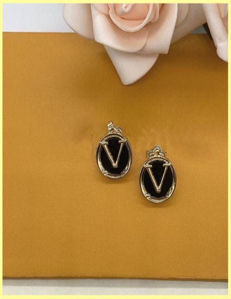 

women designer earrings fashion hoop earring women letter white bell stud earring jewelry luxurys l earrings necklaces new 21092808301806, Golden;silver