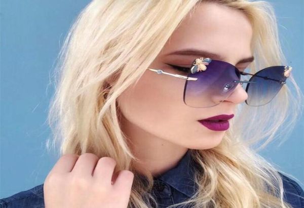 

0161 luxury sunglasses for women designer popular fashion big summer style with the bees uv protection lens come with 1817691, White;black