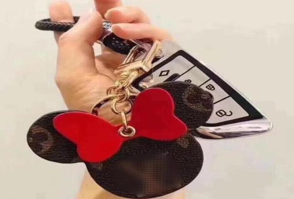 

keychain classic exquisite luxury designer car keyring zinc alloy letter lanyard gold black metal small jewelr7696743, Silver