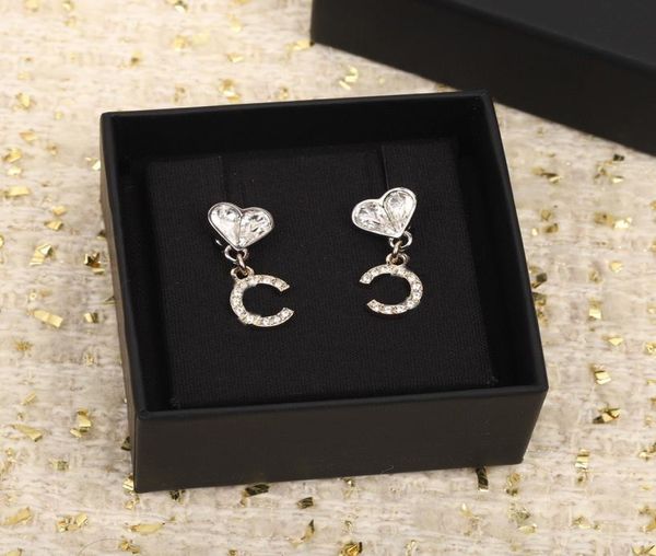 

2023 luxury quality charm stud earring with crystal beads in 18k gold plated heart design have box stamp ps7015b8898478, Golden