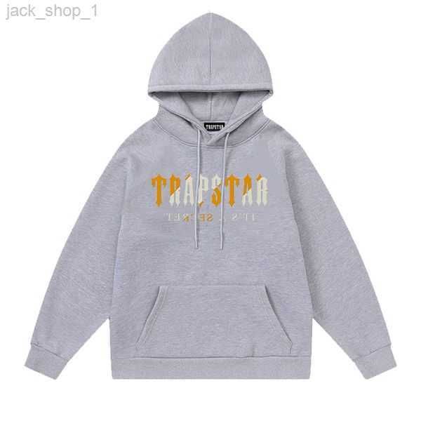 

trapstar tracksuit hoodie mens tracksuit designer shirts print letter luxury black and white grey rainbow color summer sports fashion cotton