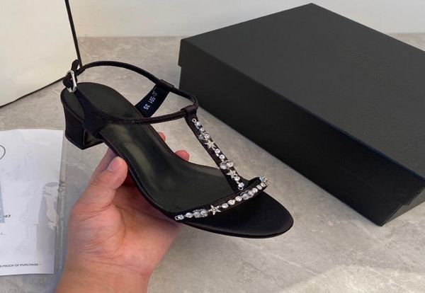 

xury rhinestone women sandals flat heel open toe t-strap knitted summer designer lady sandal shoes black white size 35-405560178