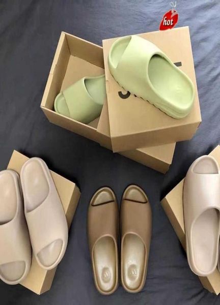 

2022 with box slides runner slippers sandals sneakers shoes women designer beach fashion trainersgraffiti bone white resin desert sand610837, Black