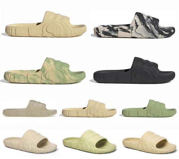 

2022 new with box adilette 22 slides designer mens womens flat slippers rubber triple black white desert sand magic lime sand3010466