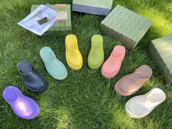 

luxury brand designer women platform perforated sandals slippers made of transparent materials fashionable lovely sunny beach ofotzz, Black