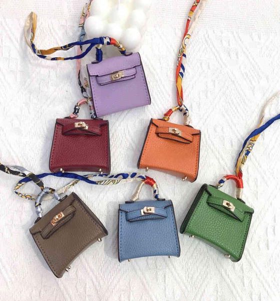 

fashion luxury brands mini bag keychain car ornaments charm pendant keyring accessories tiny handmade backpack decoration gift2975891, Silver