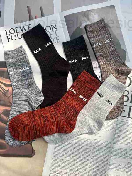 

hosiery designer autumn winter new women's socks vintage style thread mixed knitted mid tube sock thickened letter printed trendy ktyh, Black;white