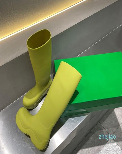 

designer boots jelly color black rain knee boot trend with wavy bottom7964517