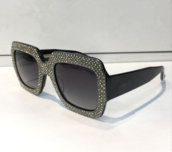 

0048 sunglasses large frame elegant special with diamond frame selling style builtin circular lens come with case9528164, White;black