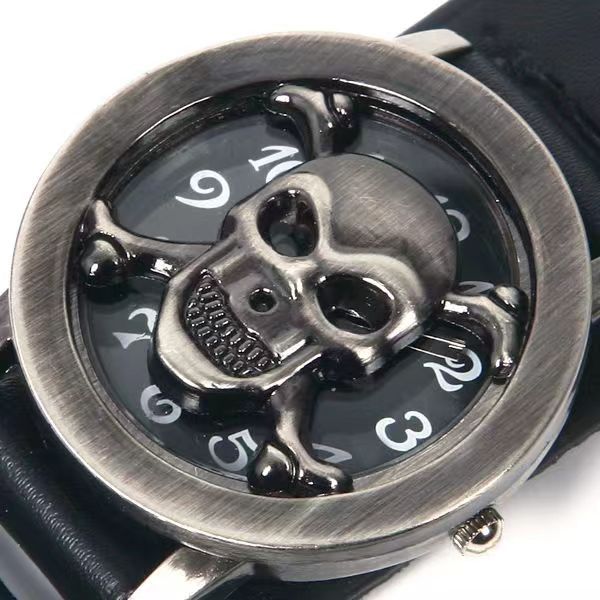 

classic mens designer ring love rings for women ghost skull luxury ring plated vintage silver letter fashion homme bague cool quartz watch r, Slivery;black