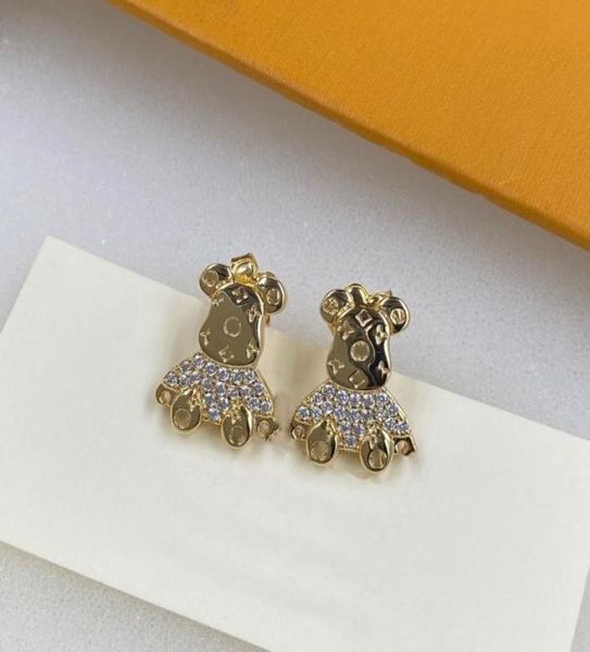

luxury designer jewelry nails charm diamond women039s bear earrings gold plated copper elegant wing earrings fashion new style5478187, Golden