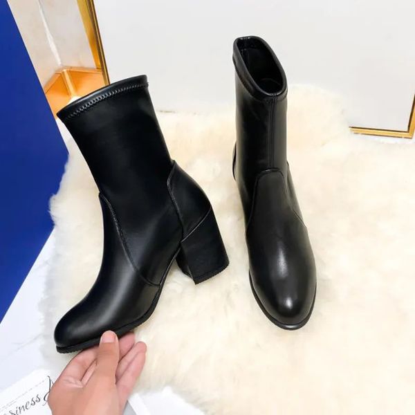 

2023 women boots designers booties oversized leather shoes men ankle martin monolith boot military inspired platform womens bottom nylon bou, Black