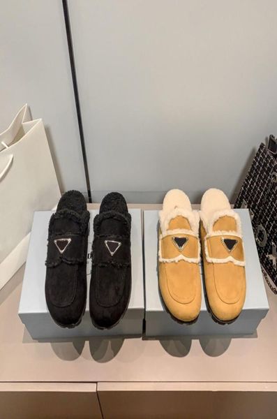 

women039s classic inverted triangle fur slippers muller shoes designer winter half slides furry fluffy suede shearling mules sa3595736, Black